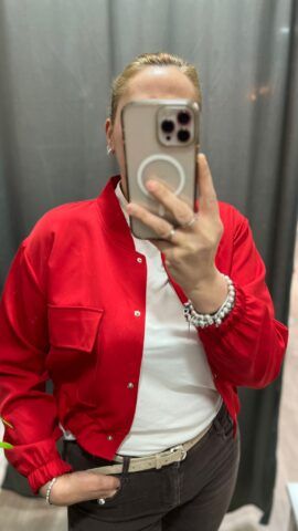 Alternative view of Chaqueta bomber
